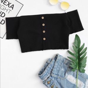 Off Shoulder Single Breasted Crop Tee